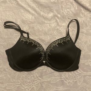 Victoria’s Secret bra